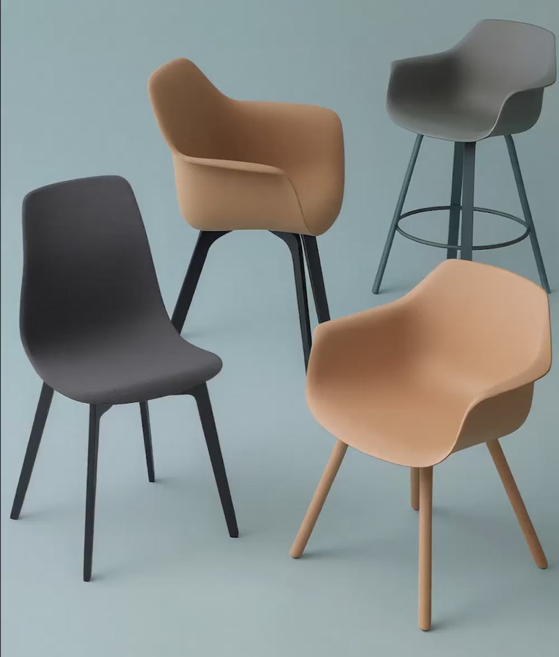 Seating scrolled media